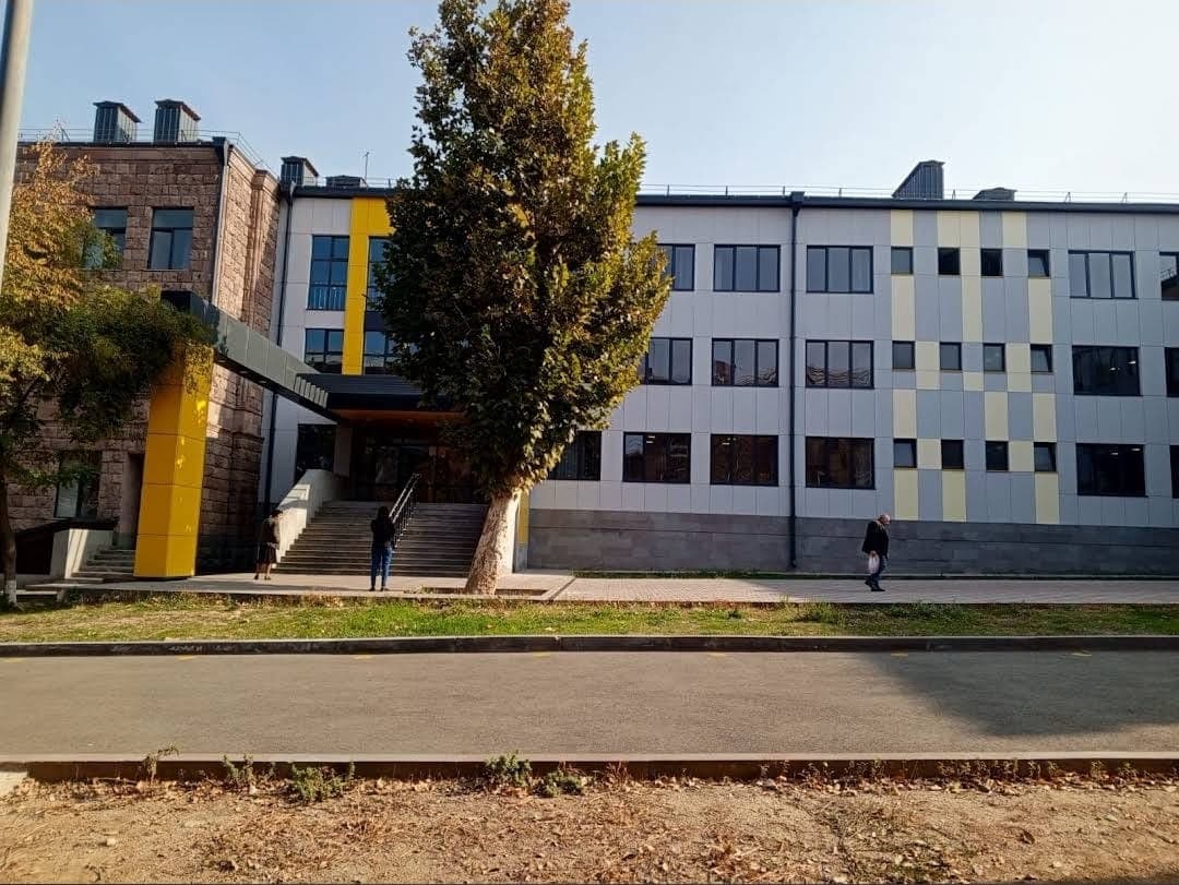 Հակոբ կարապենցի 6 - րդ դպրոց