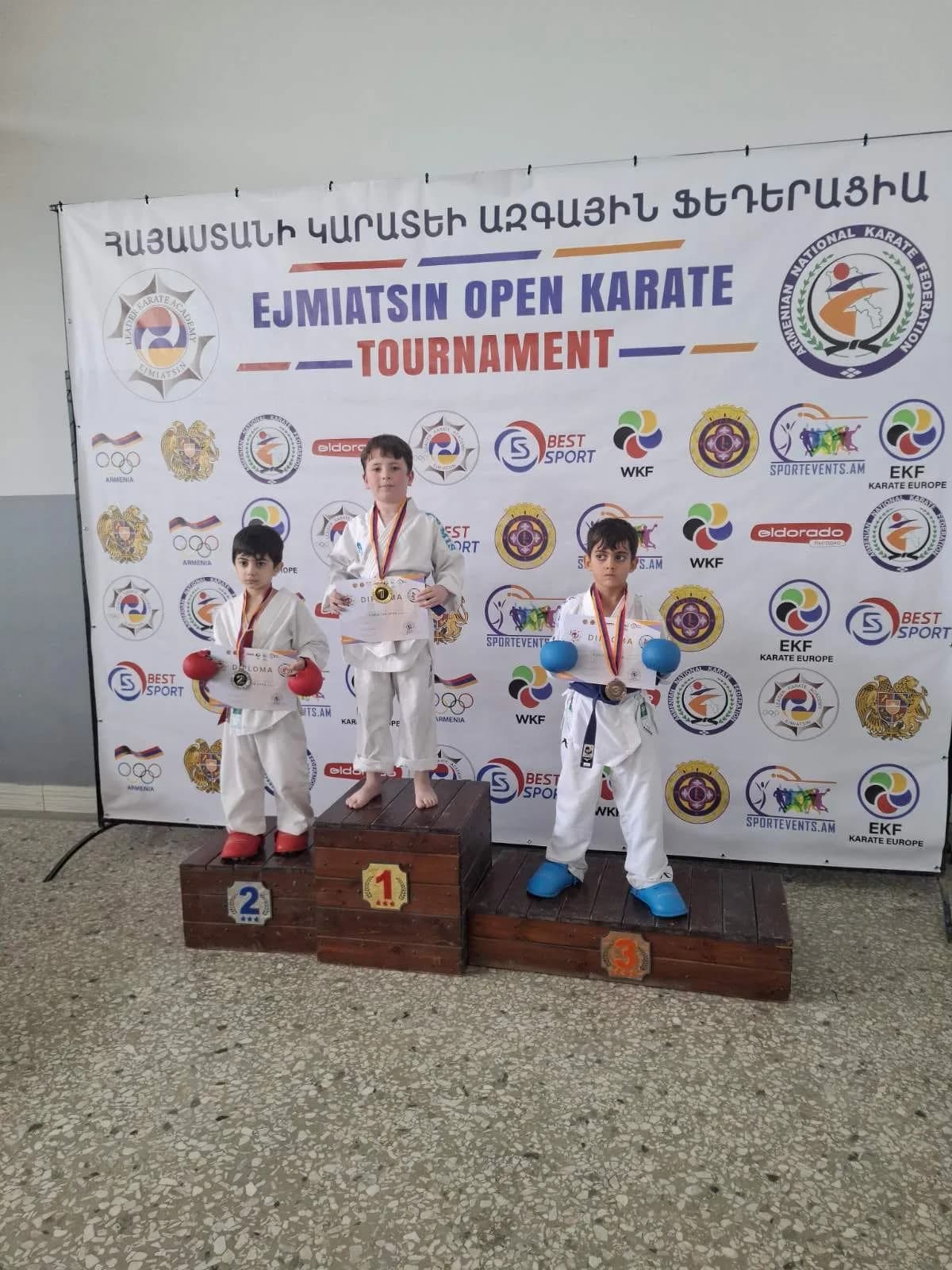 Լուսանկար